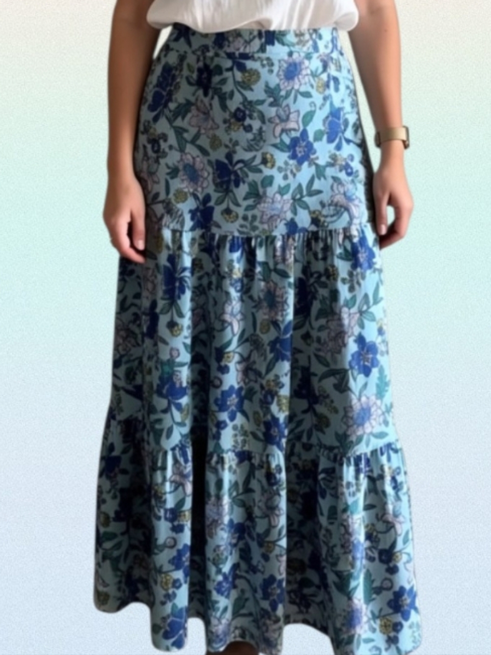 L🍀Blue Floral Tiered Maxi Skirt - Picture 3 of 8